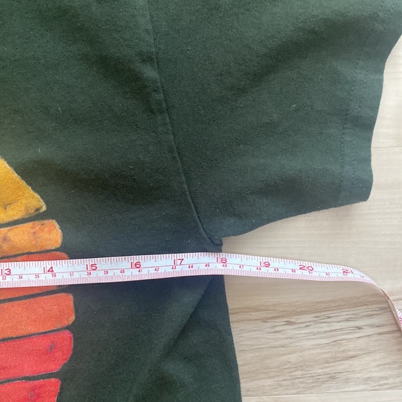 Gildan Womens M Tee Shirt. Hunter green with sunset and tree. Super cute - Picture 11 of 12